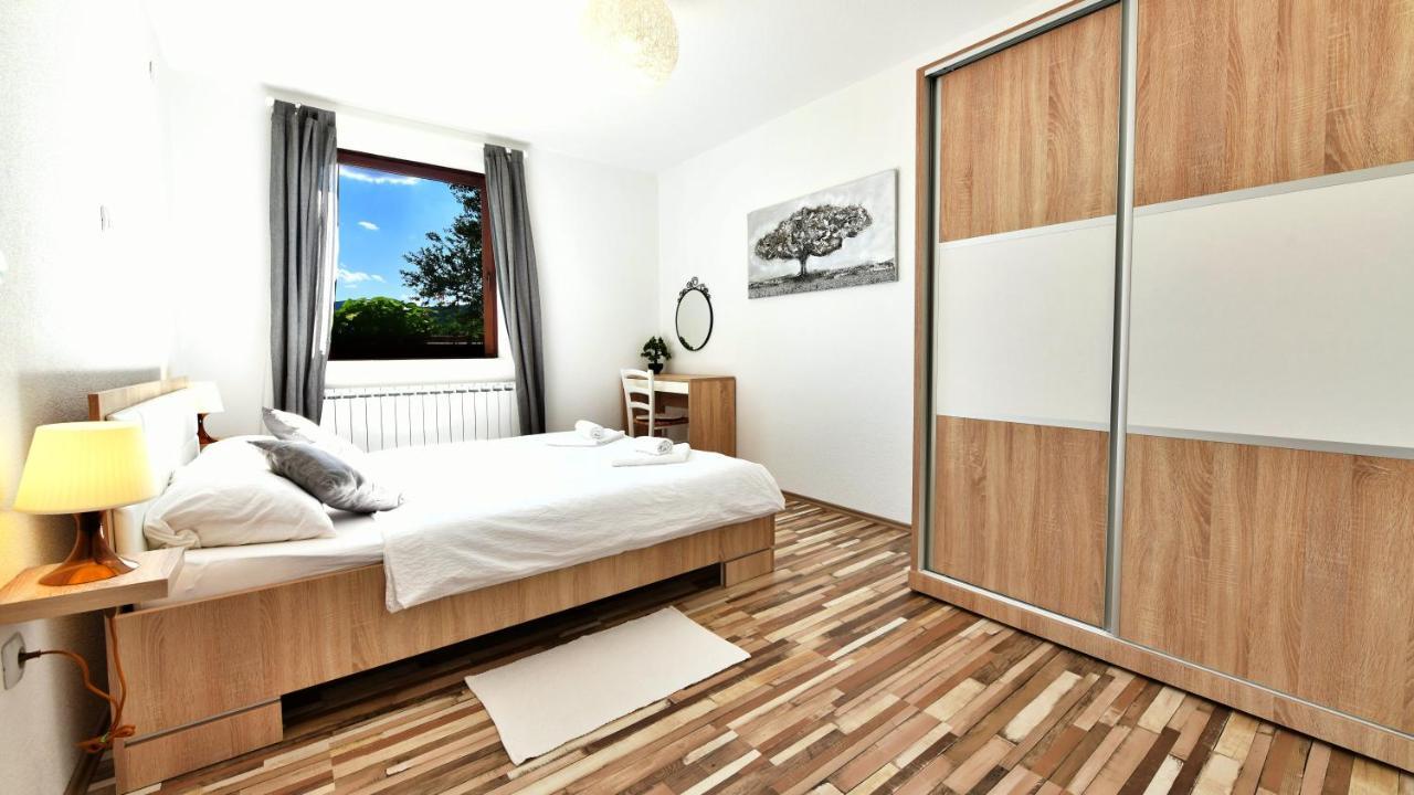 רקוביצה Holiday Home Ostrun מראה חיצוני תמונה