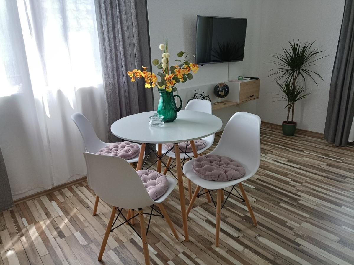 רקוביצה Holiday Home Ostrun מראה חיצוני תמונה