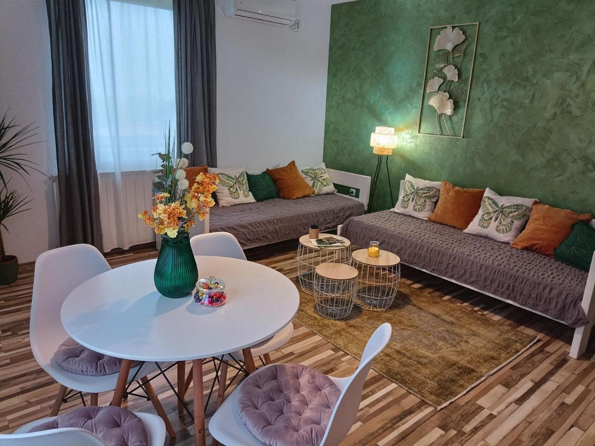 רקוביצה Holiday Home Ostrun מראה חיצוני תמונה
